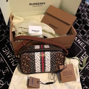 Burberry camera bag New Edition